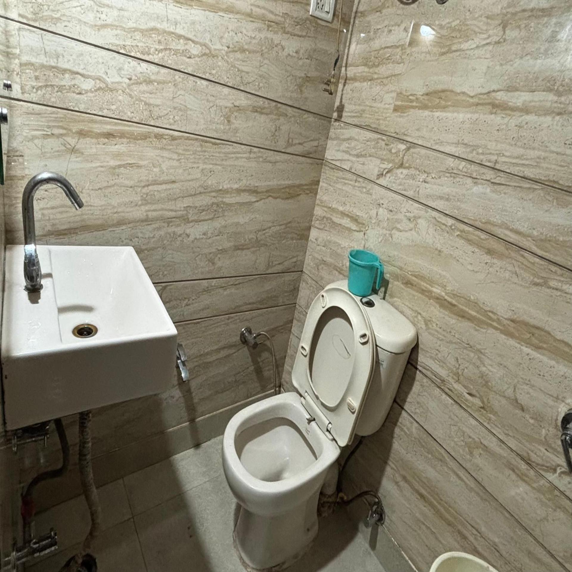 Hotel Pk International Near By New Delhi Station I Couple Friendly Rum bild